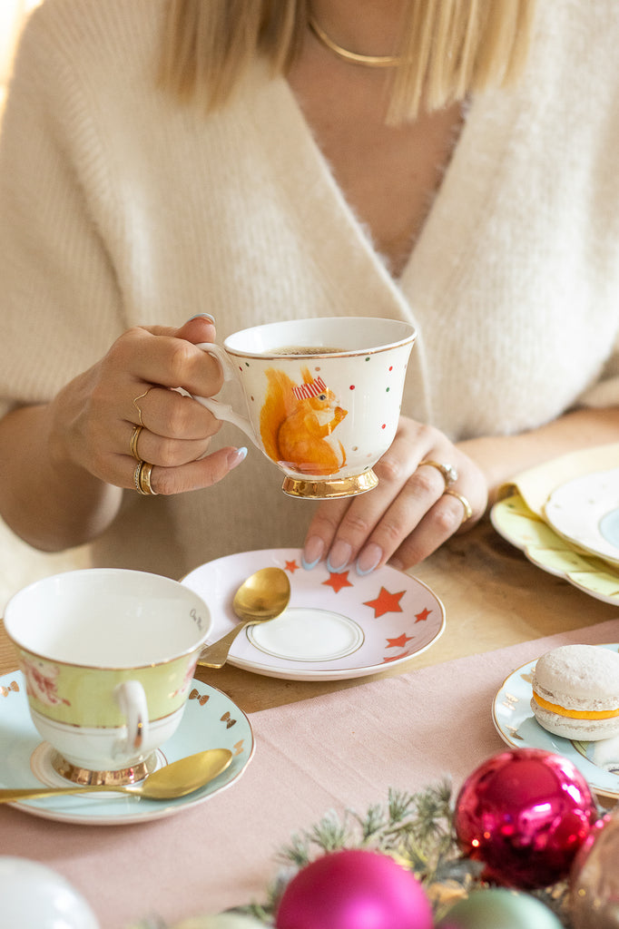 Ellen Yvonne espresso cups and saucers are just so cute! Aren't