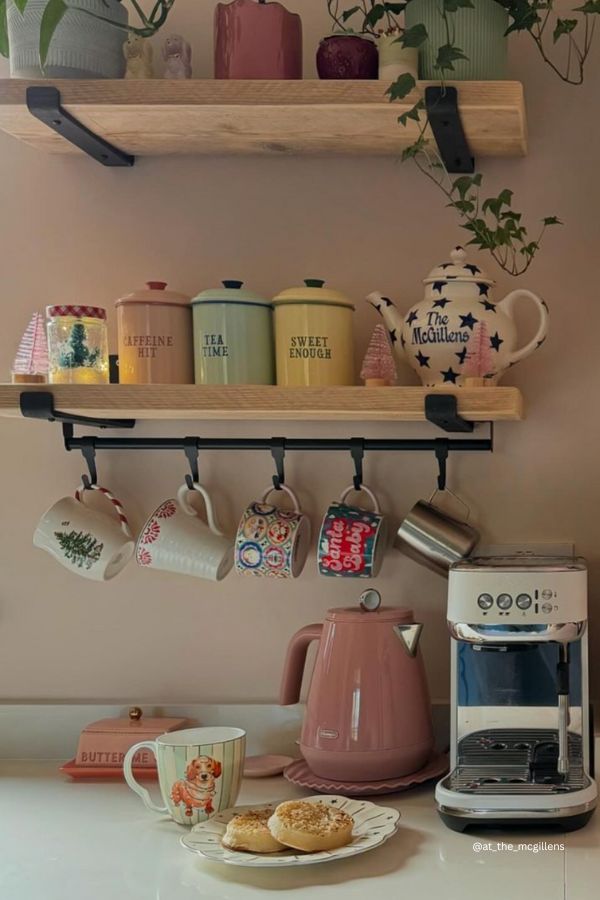 Yvonne Ellen Enamel Storage Tin (Tea)