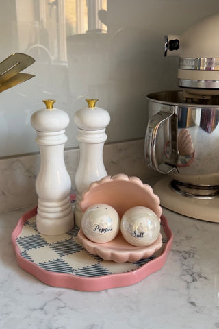 Yvonne Ellen Shell Salt and Pepper Shakers