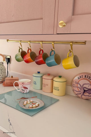 Giraffe Worktop Saver