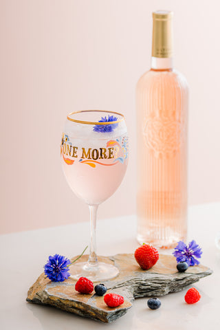 Yvonne Ellen Slogan Wine Glass