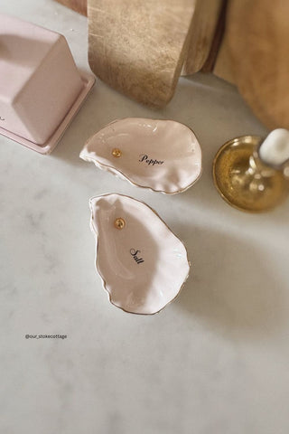 Oyster Pinch Pots
