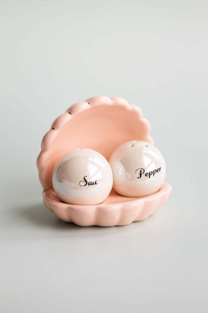 Yvonne Ellen Shell Salt and Pepper Shakers