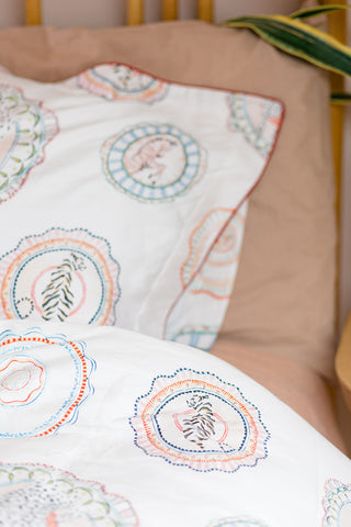 Yvonne Ellen Vintage Plates Duvet Set