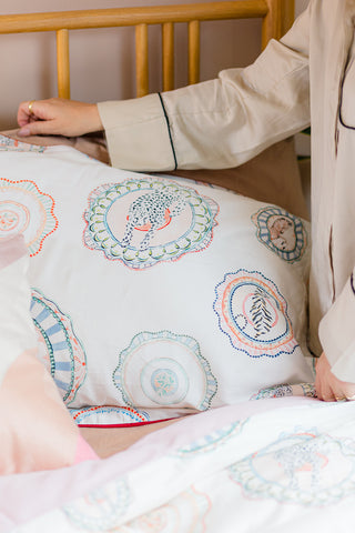 Yvonne Ellen Vintage Plates Duvet Set