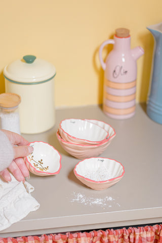 Shell Measuring Cups