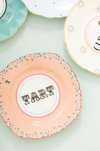 Yvonne Ellen Cheeky Cake Plates (Set of 4)