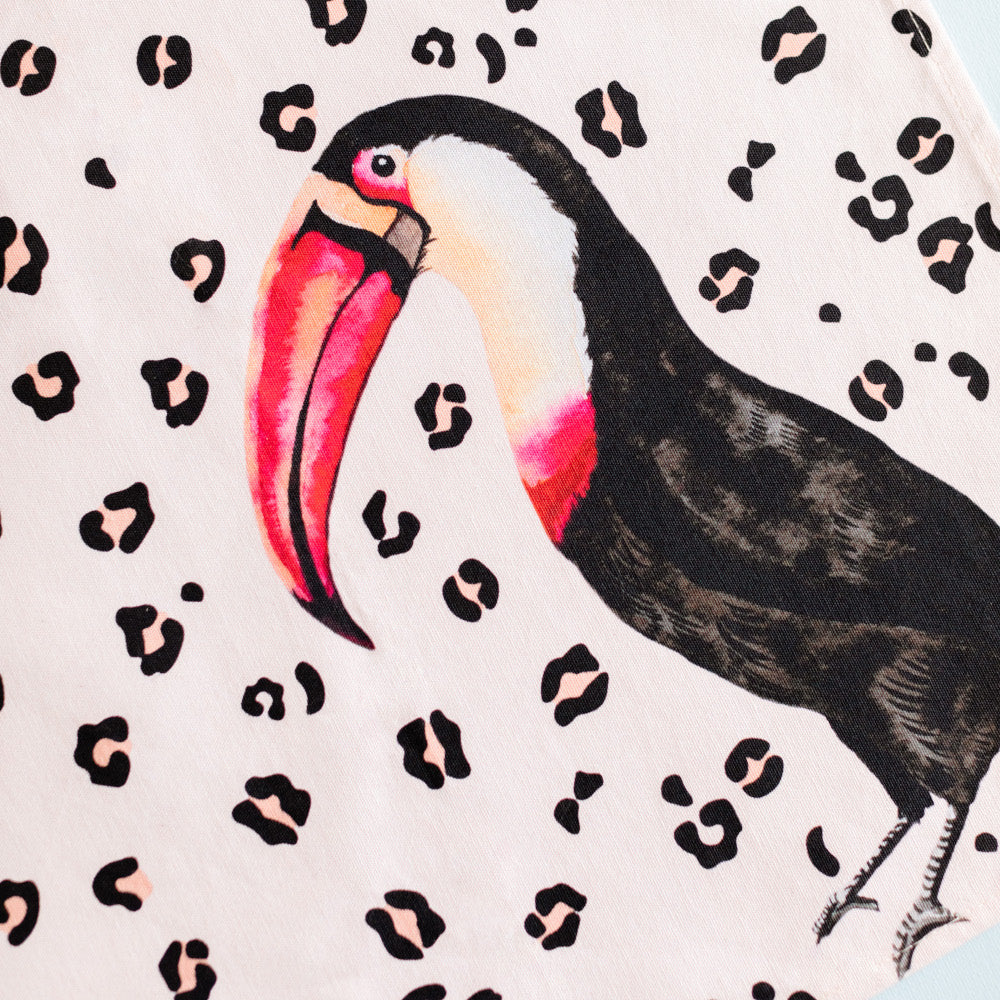 
                
                    Load image into Gallery viewer, Toucan tea towel
                
            